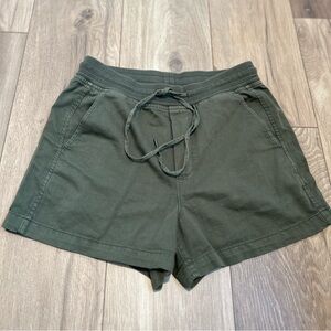 GAP Green Cargo Shorts Relaxed Fit